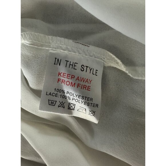 In The Style x Lorna Luxe ruffle trim blouse in white Size 20 New - Picture 10 of 16